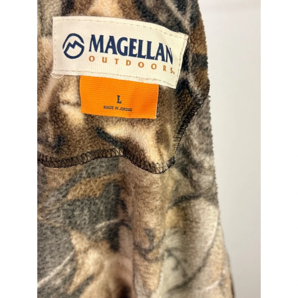 Magellan Outdoors Mens Realtree Xtra Camo Full Zip Fleece Jacket Brown Large‎